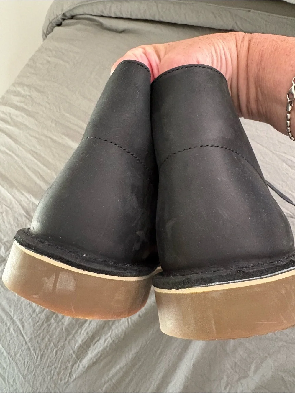 Clarks Shelton Chukka Boots Black. Size 11.